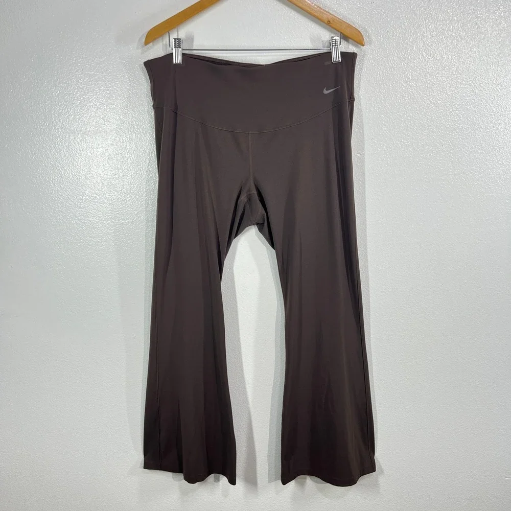 Nike Zenvy High-Waisted Flared Leggings Brown 1X Athletic Workout ‎ Dri-Fit